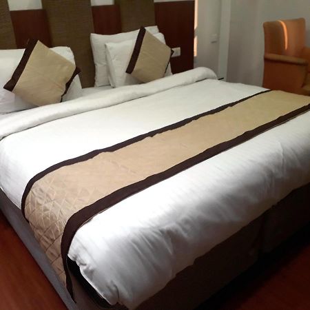 Airport Hotel Golden Bliss Near Delhi Airport New Delhi Exterior foto