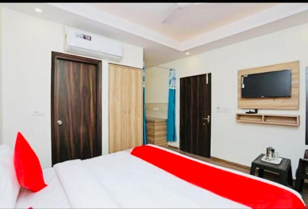 Airport Hotel Golden Bliss Near Delhi Airport New Delhi Exterior foto
